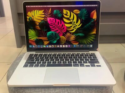 Macbook pro 13 inch 2013 i5 4/128 GB
